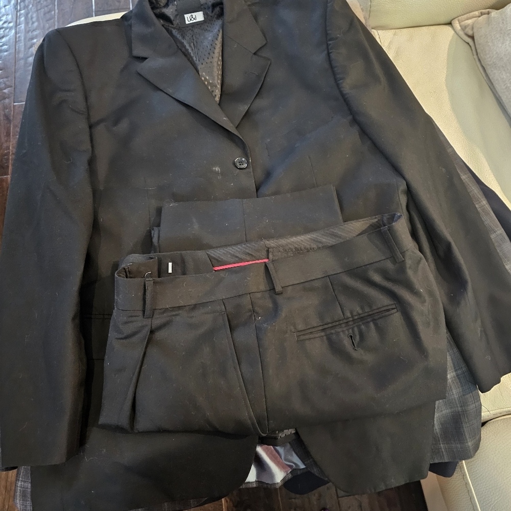 Men's Black Suit 46R Regular Fit
